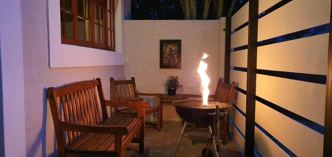 The Gate Guesthouse Clarens Esterno foto