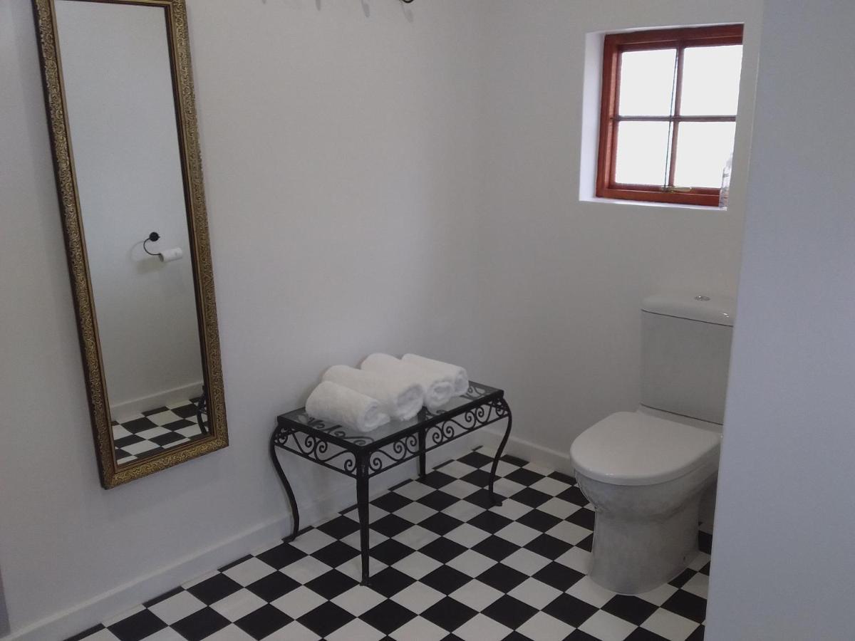 The Gate Guesthouse Clarens Esterno foto