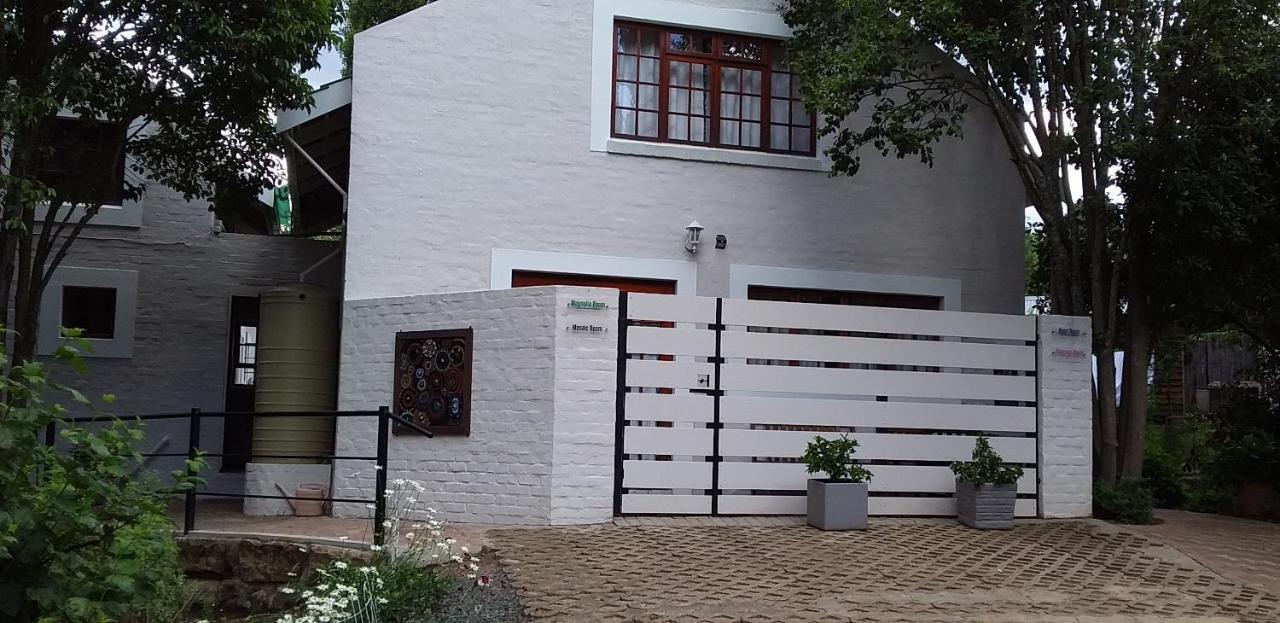 The Gate Guesthouse Clarens Esterno foto