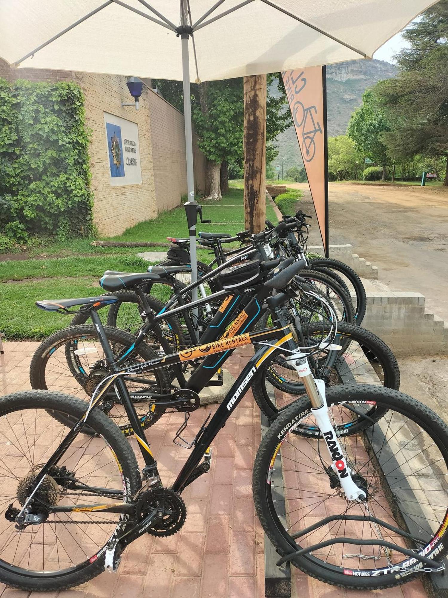 The Gate Guesthouse Clarens Esterno foto